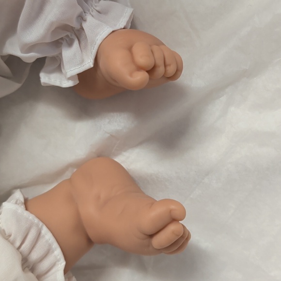 Pristine Lee Middleton Original Porcelain Doll Heavenly Collectible - Picture 6 of 16